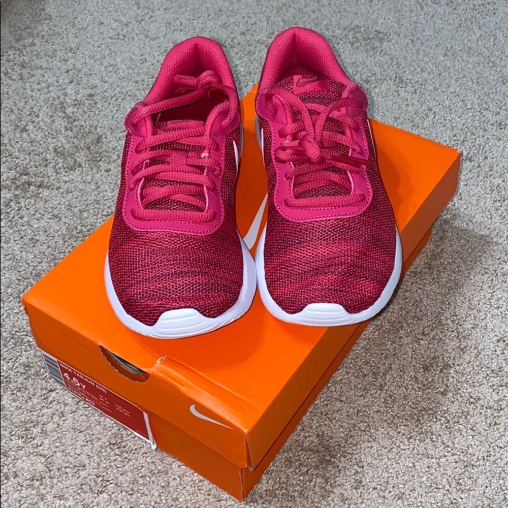 Nike Tanjun - Picture 1 of 2